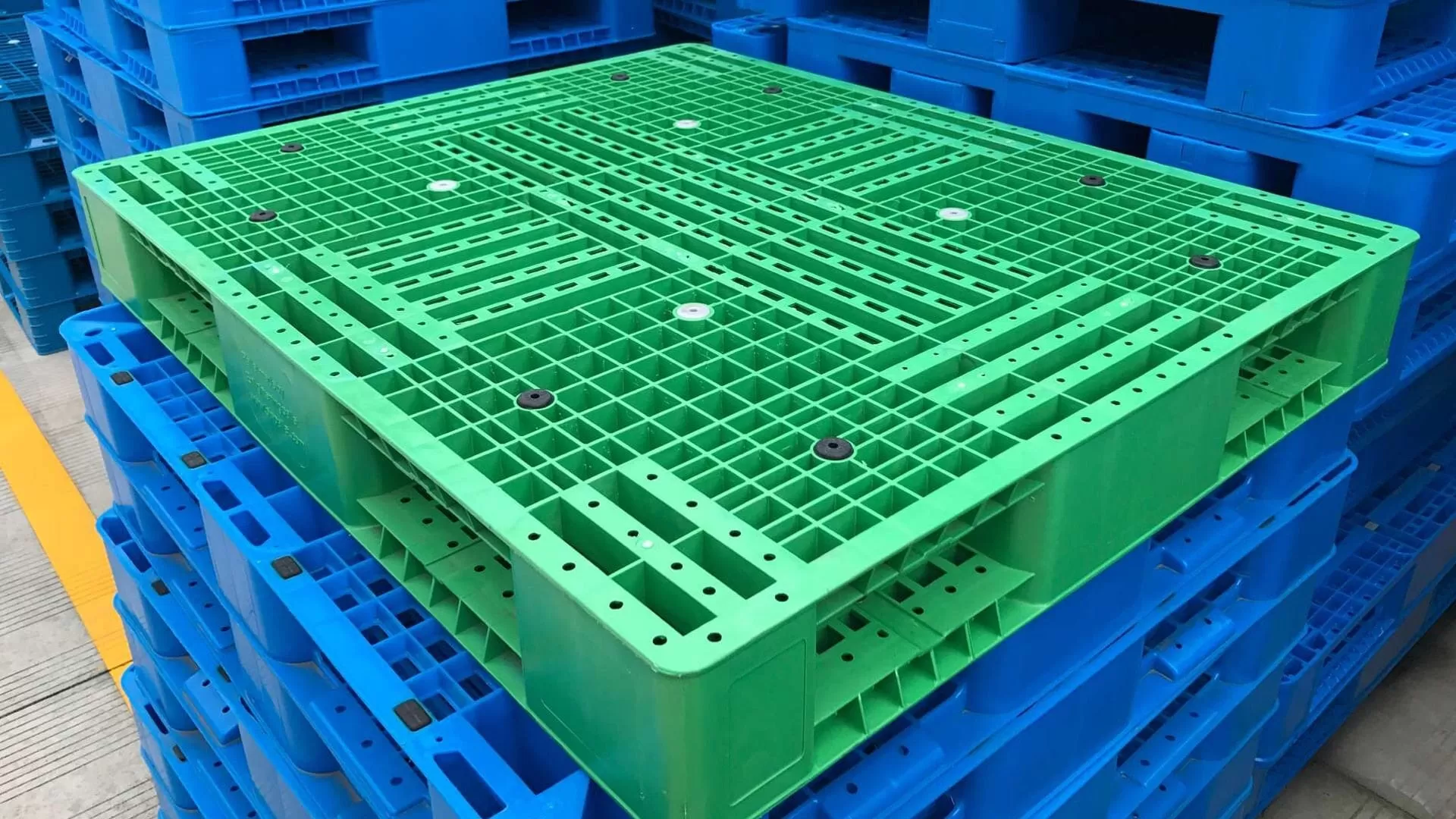 Ümraniye Hurda Palet-0 539 374 85 77-ERDOĞANLAR GERİ DÖNÜŞÜM-Ahşap-Pvc Plastik Palet Alan